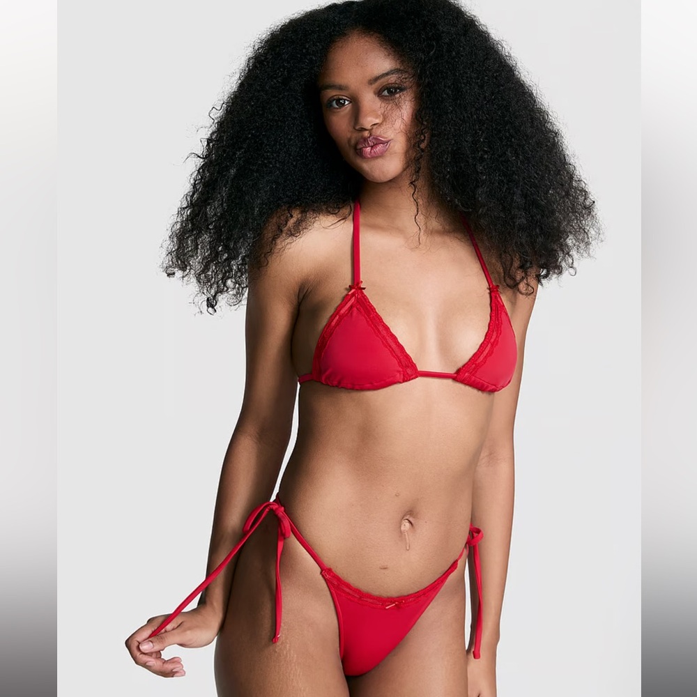 Frankie’s bikini